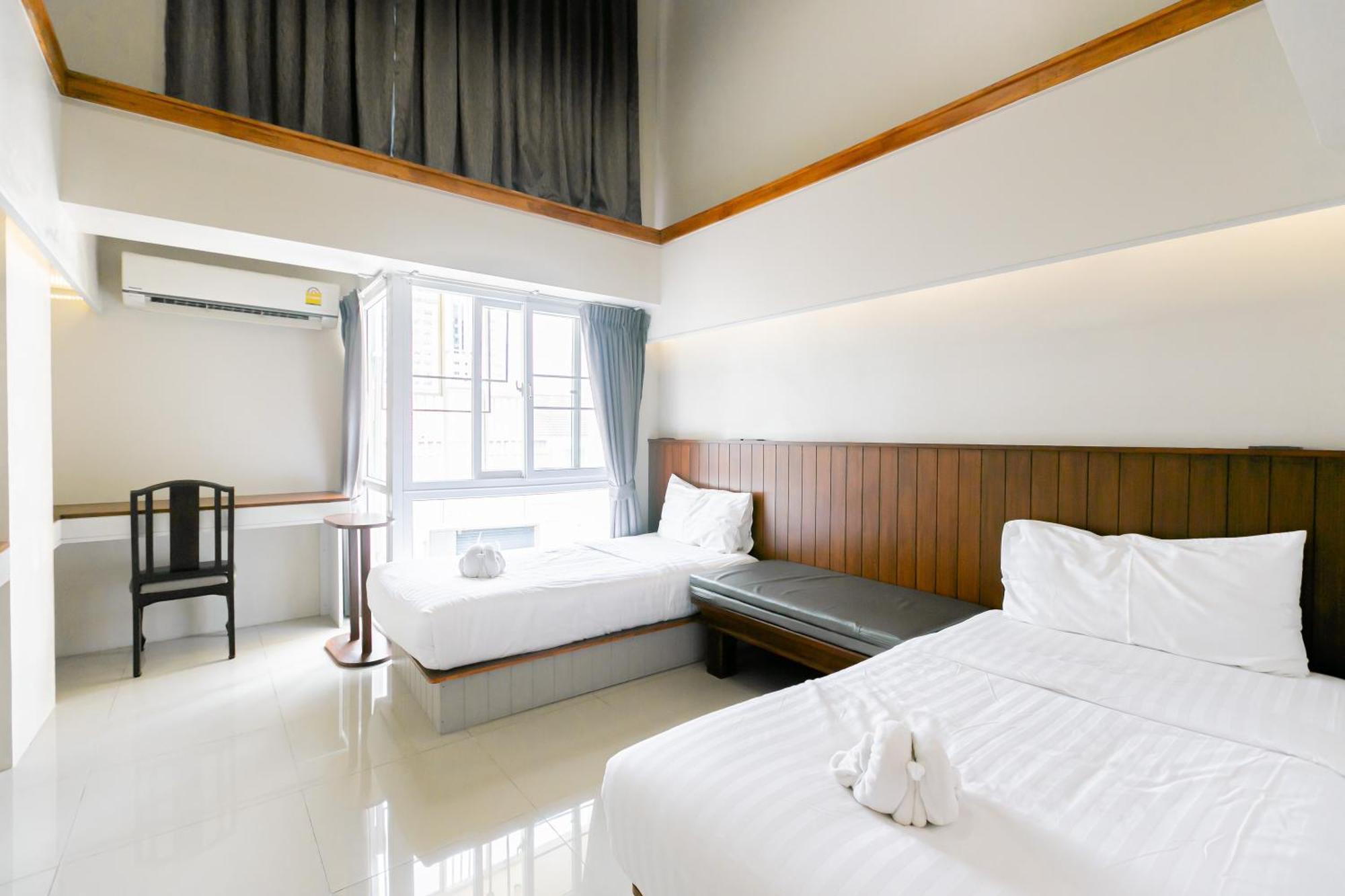 A Room Bangkok Sathorn Экстерьер фото