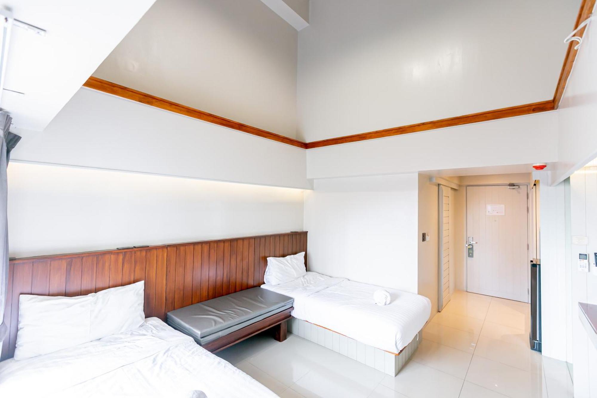 A Room Bangkok Sathorn Экстерьер фото