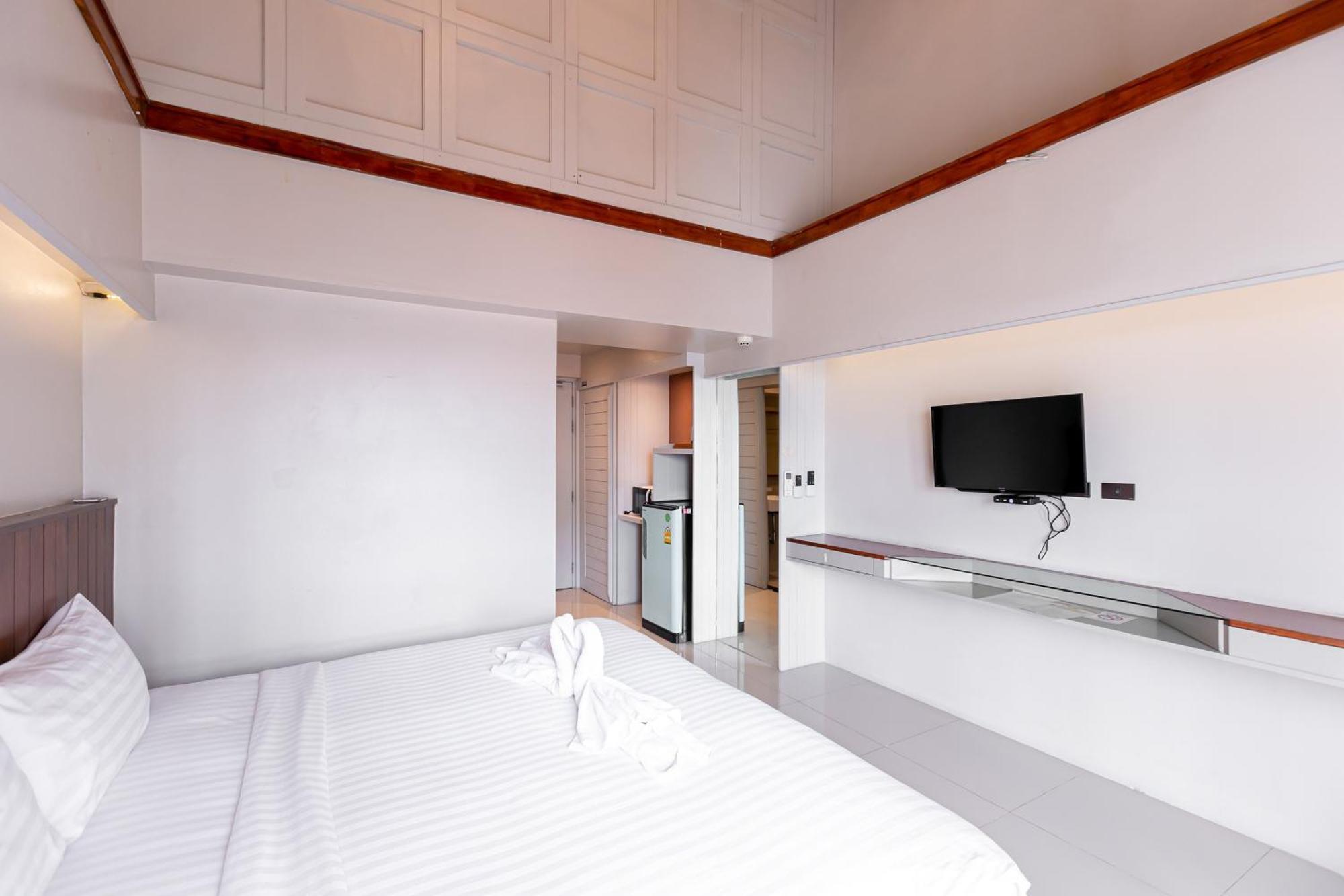 A Room Bangkok Sathorn Экстерьер фото