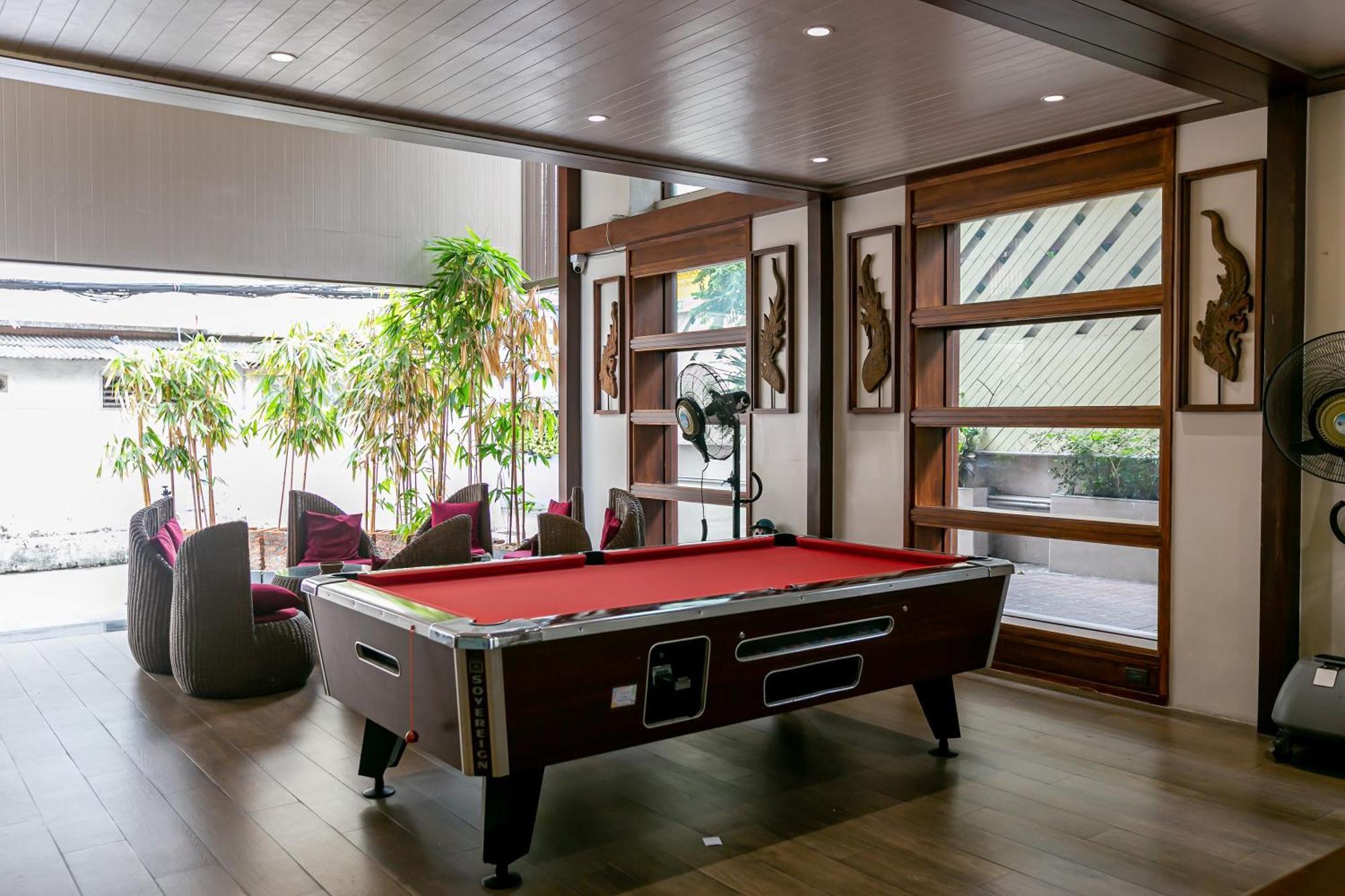 A Room Bangkok Sathorn Экстерьер фото