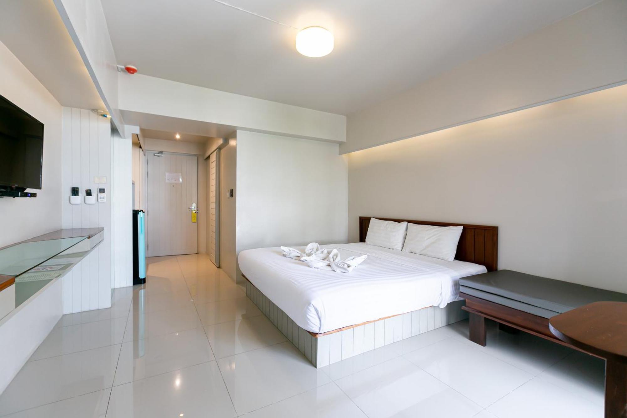 A Room Bangkok Sathorn Экстерьер фото